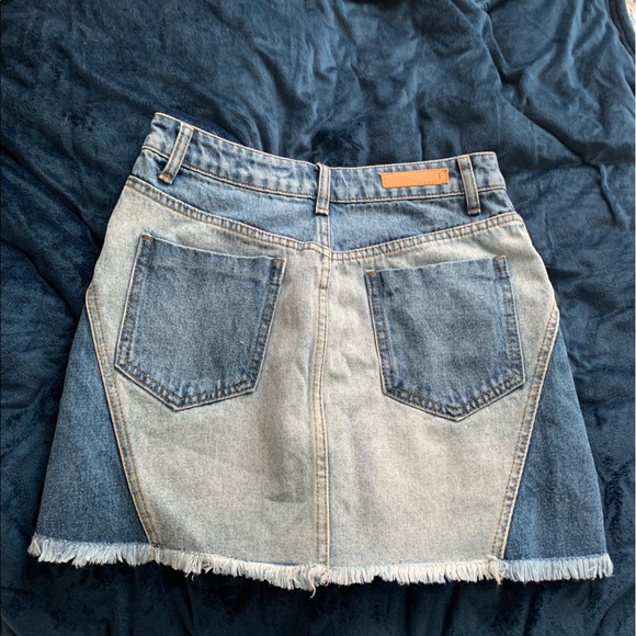 Cute denim skirt - Picture 2 of 4